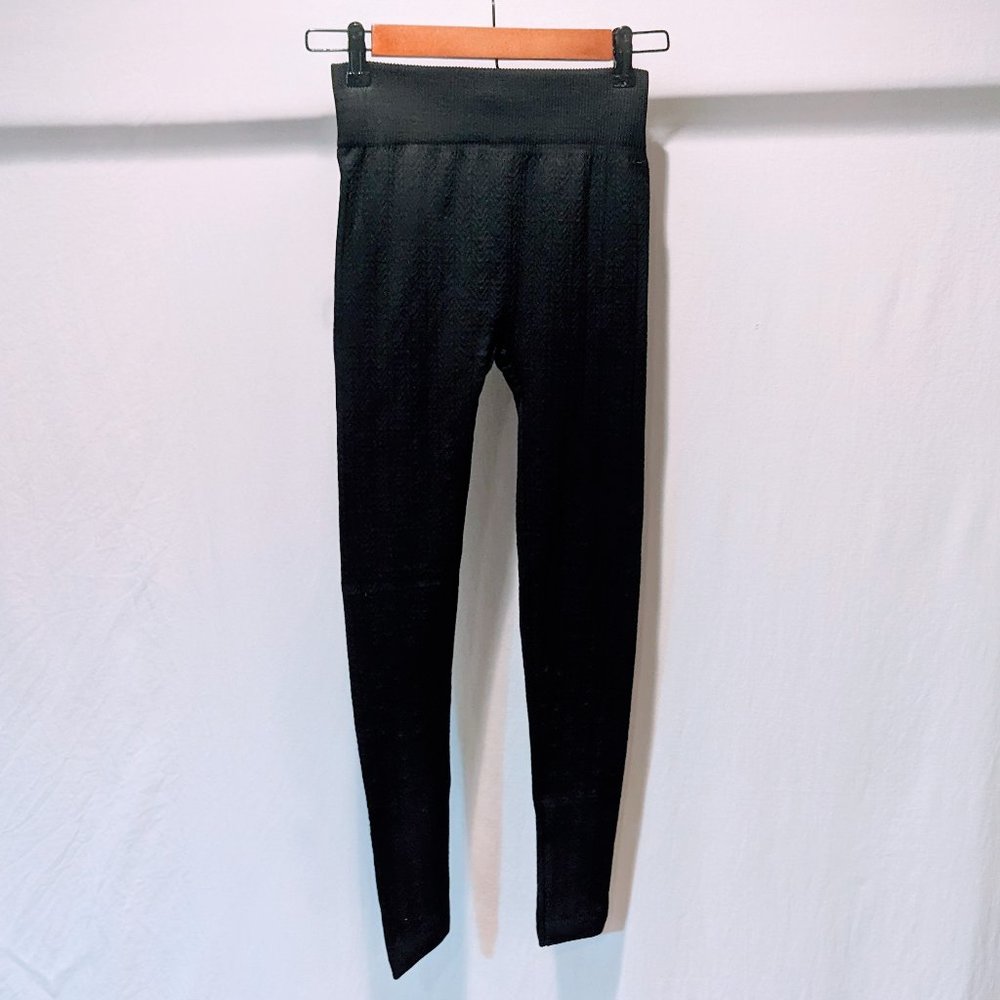 Lildy Black Textured Seamless Fleece Leggings Sz S-L